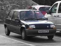 Renault 5