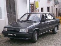 Renault 9