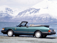Saab 900