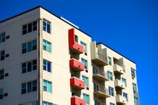 Страхование жилья на время отпуска: особенности и подводные камни