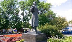 Пам'ятник Григорію Сковороді