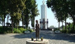 Пам'ятник жертвам голодомору