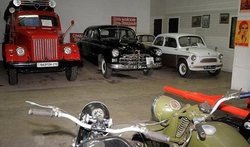 Музей старовинної авто, військової техніки Фаетон