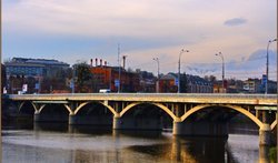 Центральный мост