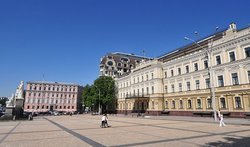 Михайловская площадь