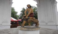 Фонтан Самсон