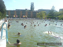 Термальний басейн Берегово